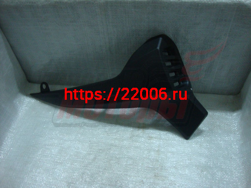 Облицовка бензобака передняя правая HERO